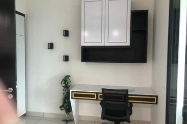 Almas Suites @ Puteri Harbour