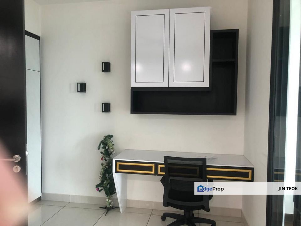 Almas Suites @ Puteri Harbour Fully Furnished Unit with Balcony, Johor, 