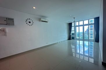 1Medini & Medini Signature