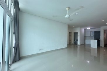 1Medini & Medini Signature