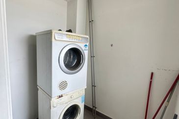 Ujana Executive Apartment