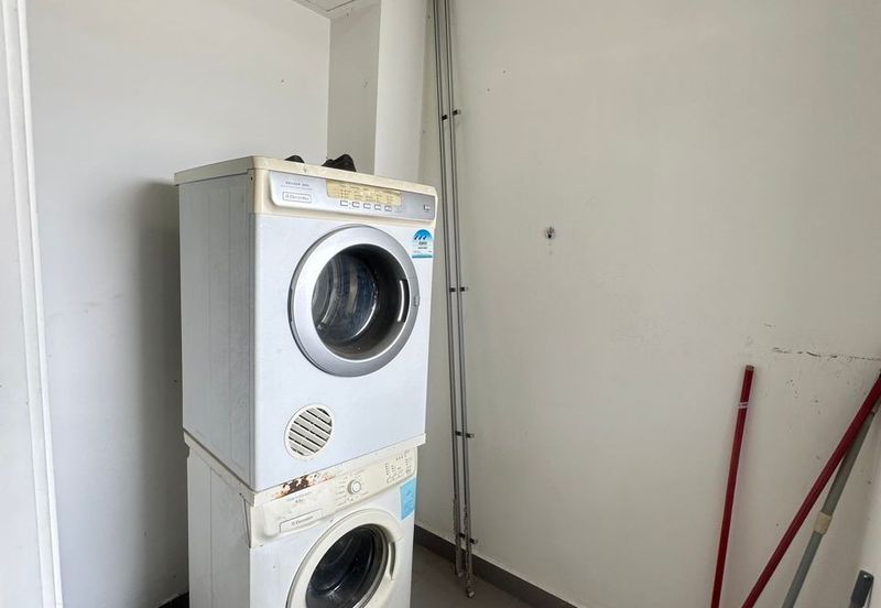 Ujana Executive Apartment