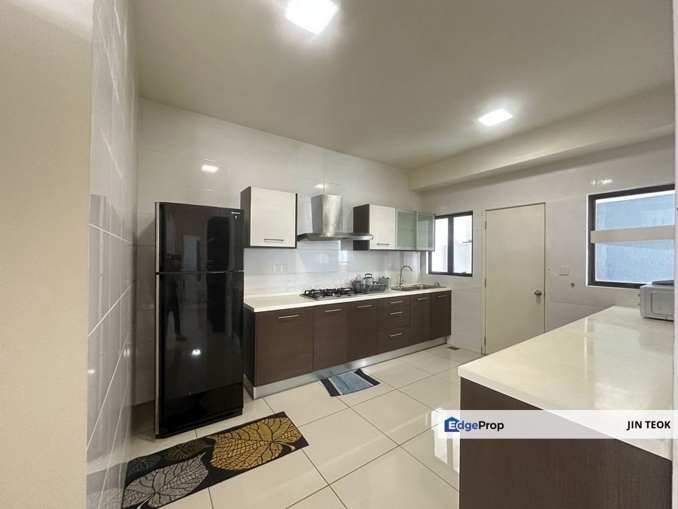 Ujana Executives Suites @ East Ledang Fully Furnished Unit, Johor, East Ledang