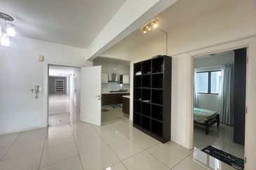 Ujana Executive Apartment