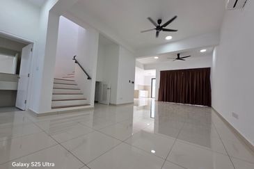 Sunway Citrine Lakehomes