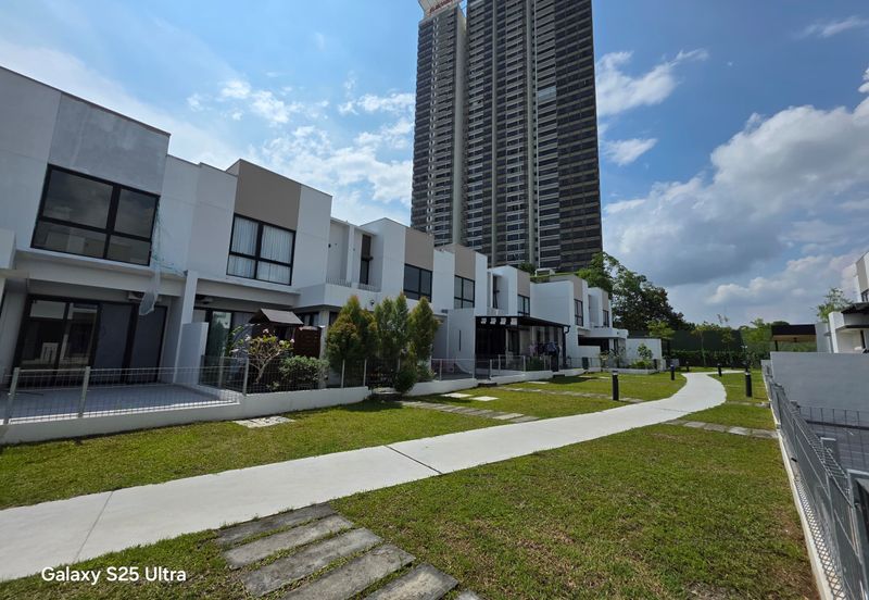 Sunway Citrine Lakehomes