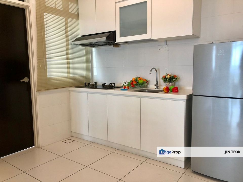 Sky View Services Residence @ Bukit Indah Fully Furnished Unit, Johor, Bukit Indah