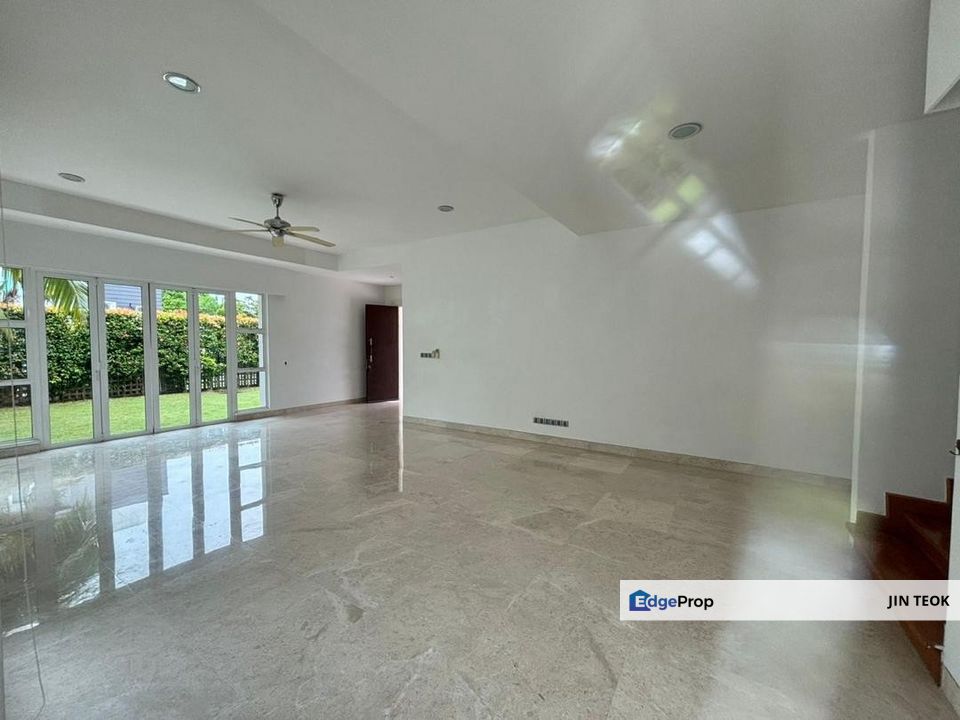 Melody Park East Ledang Bungalow Swimming Pool Partial Furnished, Johor, East Ledang