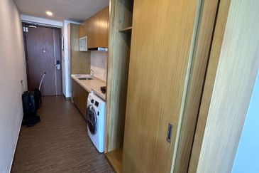 Carnelian Tower Forest City