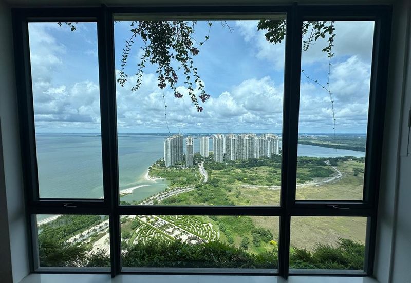 Carnelian Tower Forest City