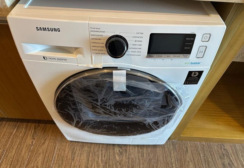 Carnelian Tower Forest City