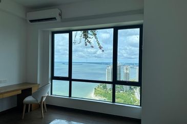 Carnelian Tower Forest City