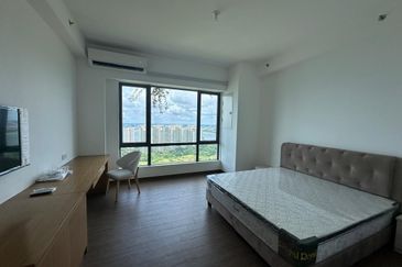 Carnelian Tower Forest City