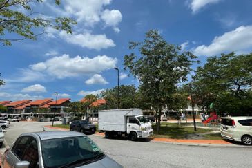 Tari 2 @ Alam Impian