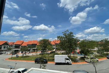 Tari 2 @ Alam Impian