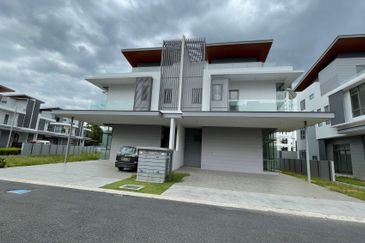 Broadleaf Residences, Hometree