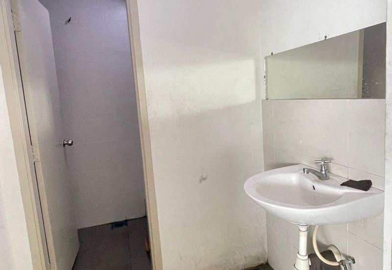 Meru Industrial Park