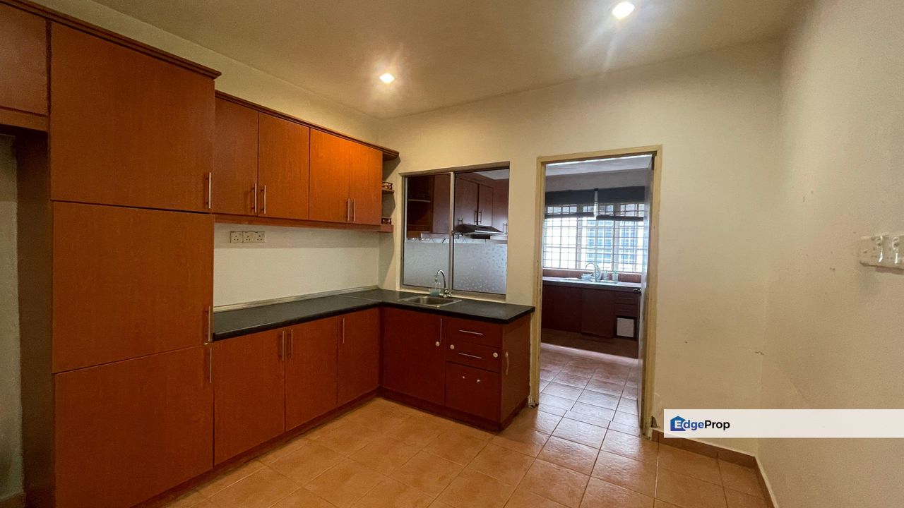 Anggerik Aranda, Selangor, Kota Kemuning