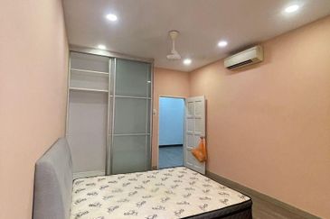 Canal Gardens, Kota Kemuning