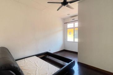 Canal Gardens, Kota Kemuning