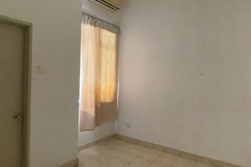 Canal Gardens, Kota Kemuning