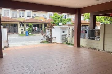 Canal Gardens, Kota Kemuning