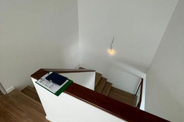 Luxura Residence @ twentyfive.7