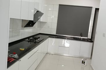 Luxura Residence @ twentyfive.7