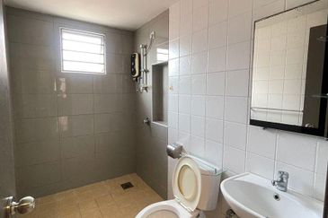 Canal Gardens, Kota Kemuning