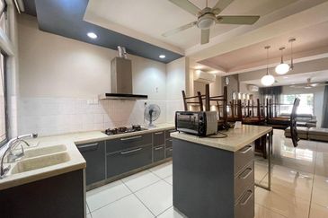 Canal Gardens, Kota Kemuning