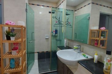 Jalan Kemuning Palma 33/37