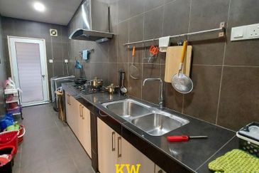 Jalan Kemuning Palma 33/37