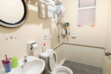 Jalan Kemuning Palma 33/37