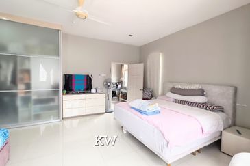 Jalan Kemuning Palma 33/37