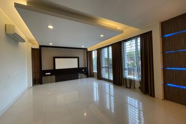 Jalan Kemuning Permai 33/42 