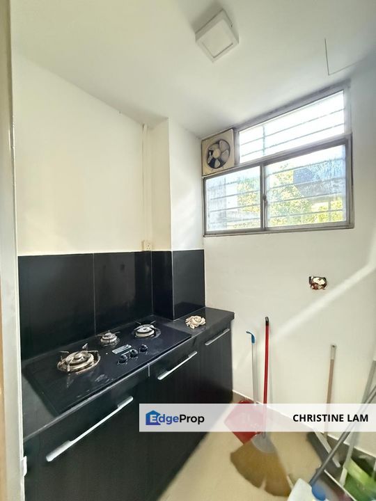 Lagoon Suite Condominium Kota Kemuning For Sale, Selangor, Kota Kemuning