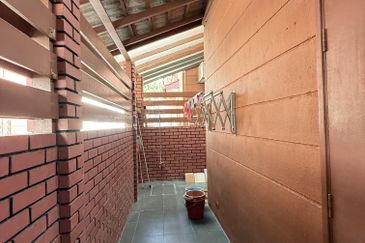 Canal Gardens, Kota Kemuning