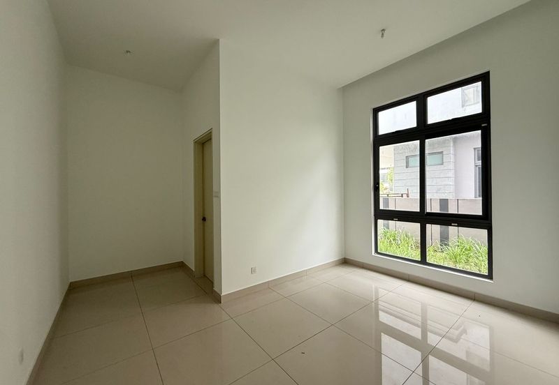 Broadleaf Residences, Hometree