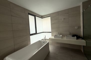 Broadleaf Residences, Hometree