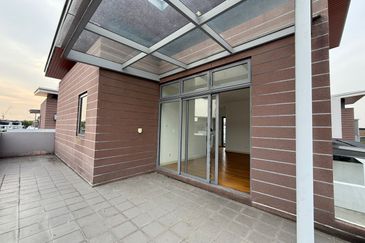 Broadleaf Residences, Hometree