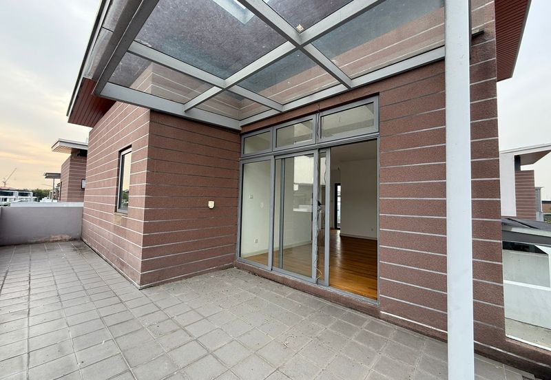 Broadleaf Residences, Hometree