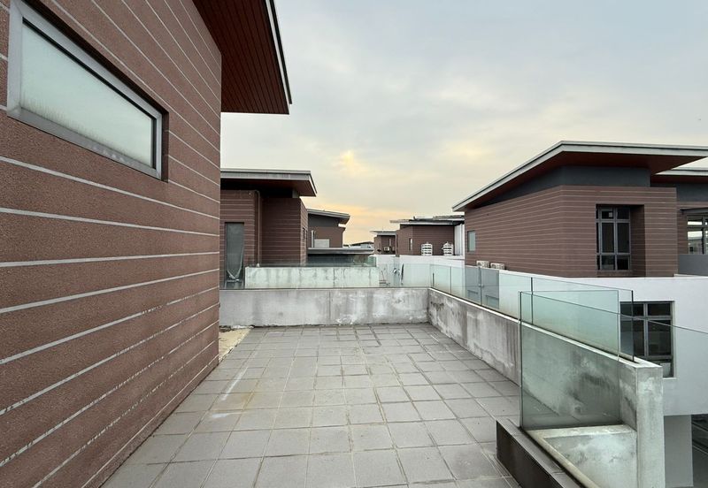 Broadleaf Residences, Hometree