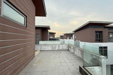 Broadleaf Residences, Hometree