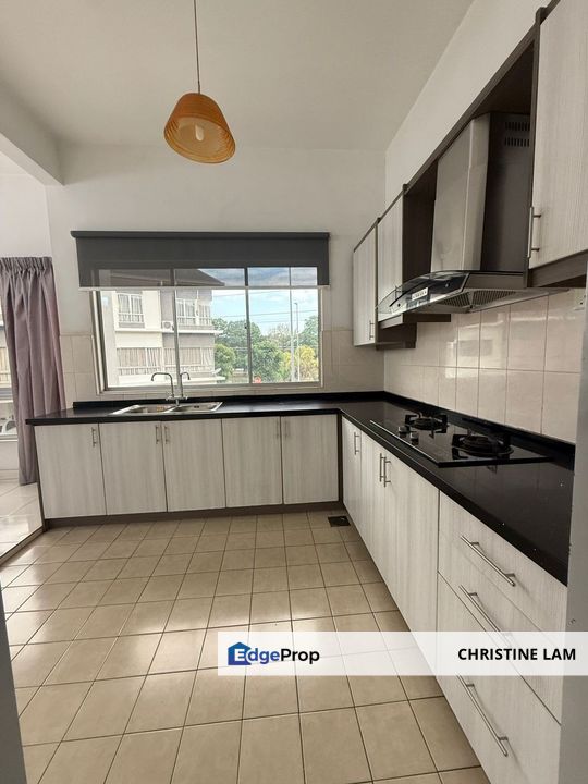 Lagoon Residences Kota Kemuning 3 Storey Townhouse For Sale, Selangor, Kota Kemuning