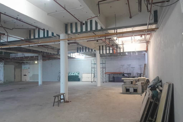 Retail Shop KL Life Centre For RENT