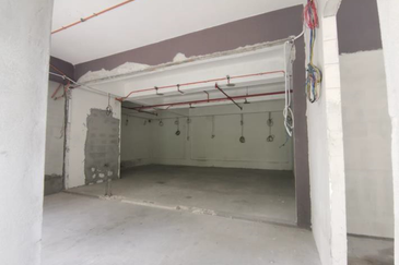 Retail Shop KL Life Centre For RENT