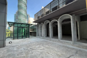 Retail Shop KL Life Centre For RENT