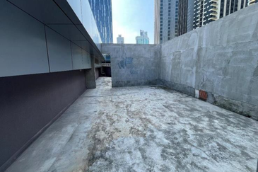 Retail Shop KL Life Centre For RENT