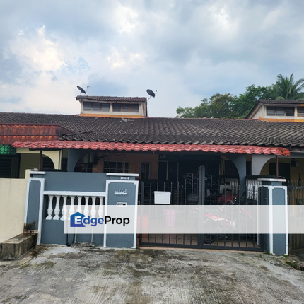 Single Storey Terrace House Taman Sri Serdang Seri Kembangan, Selangor, Seri Kembangan