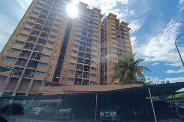 Kristal Heights Apartment